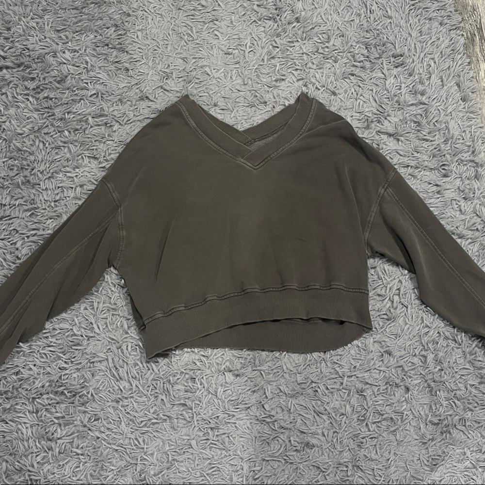 Aerie Charcoal V-Neck Crop Top